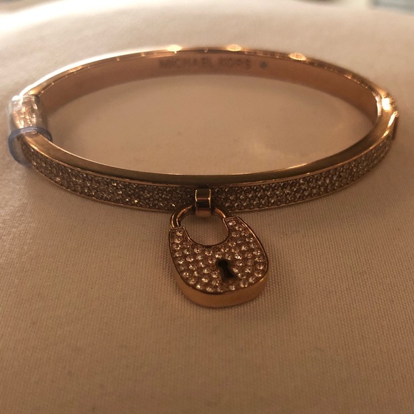 michael kors clasp bracelet